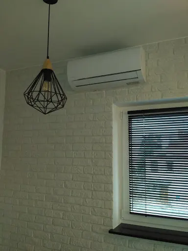 Jarek montuje klime Sp. z o.o.